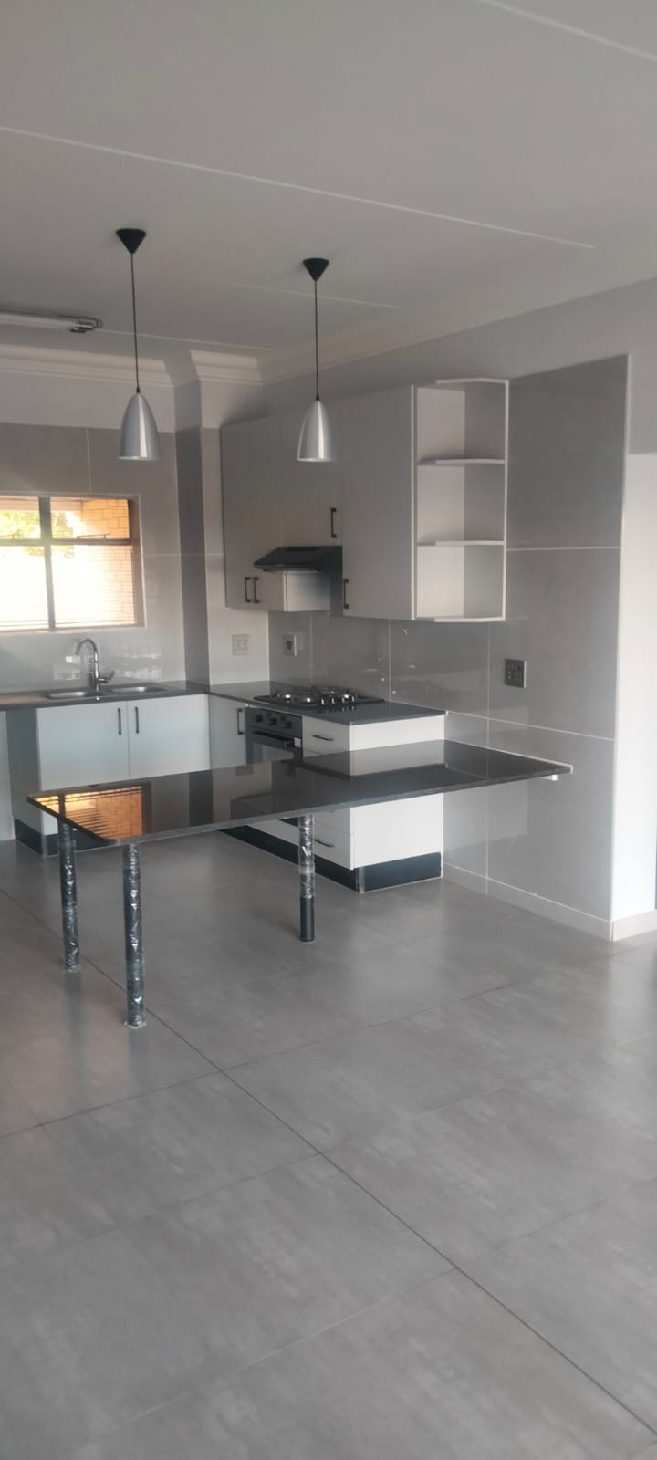 187 On Mountainview Kitchen