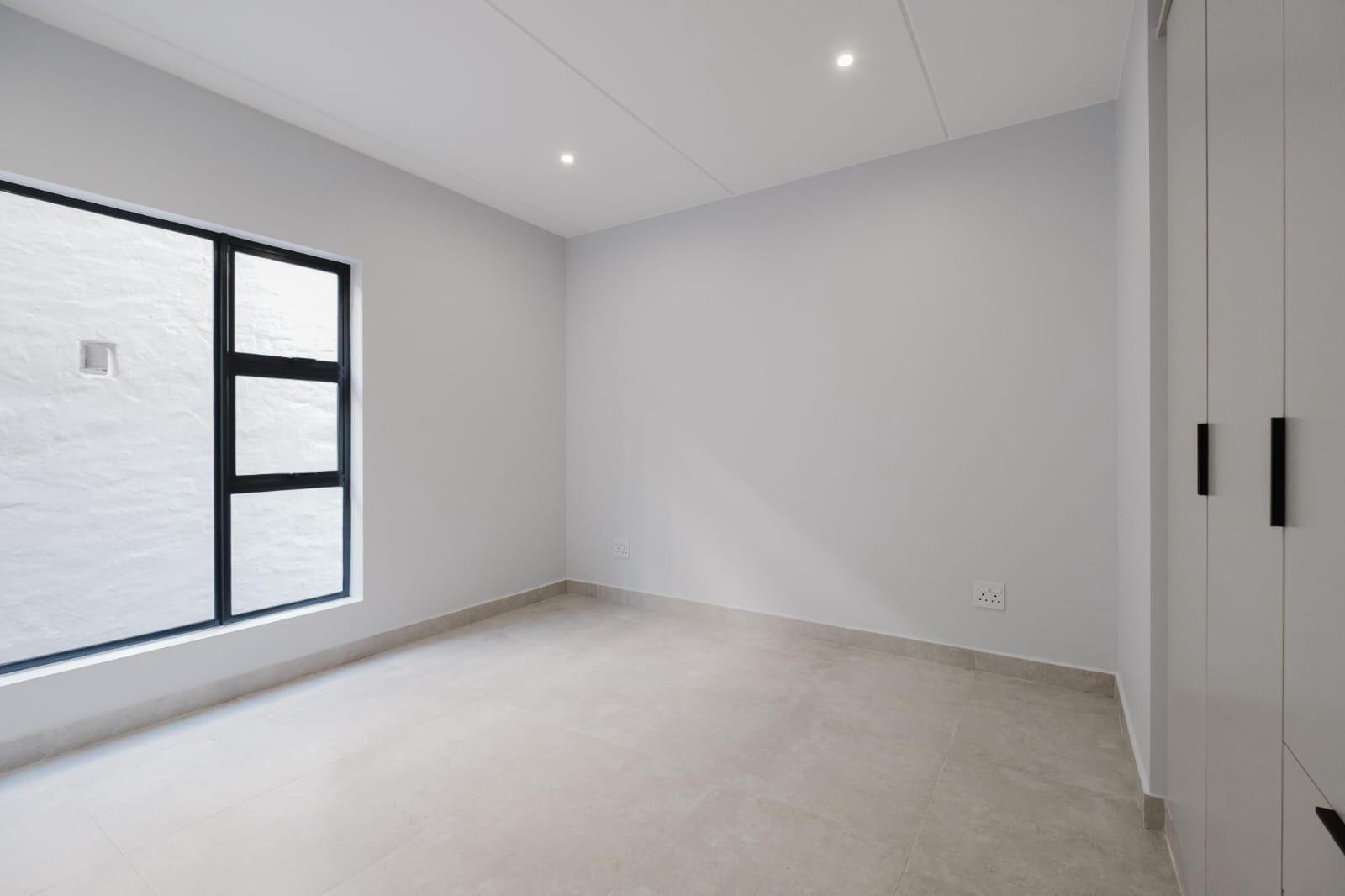 The Mea Ne Gallery Image 2